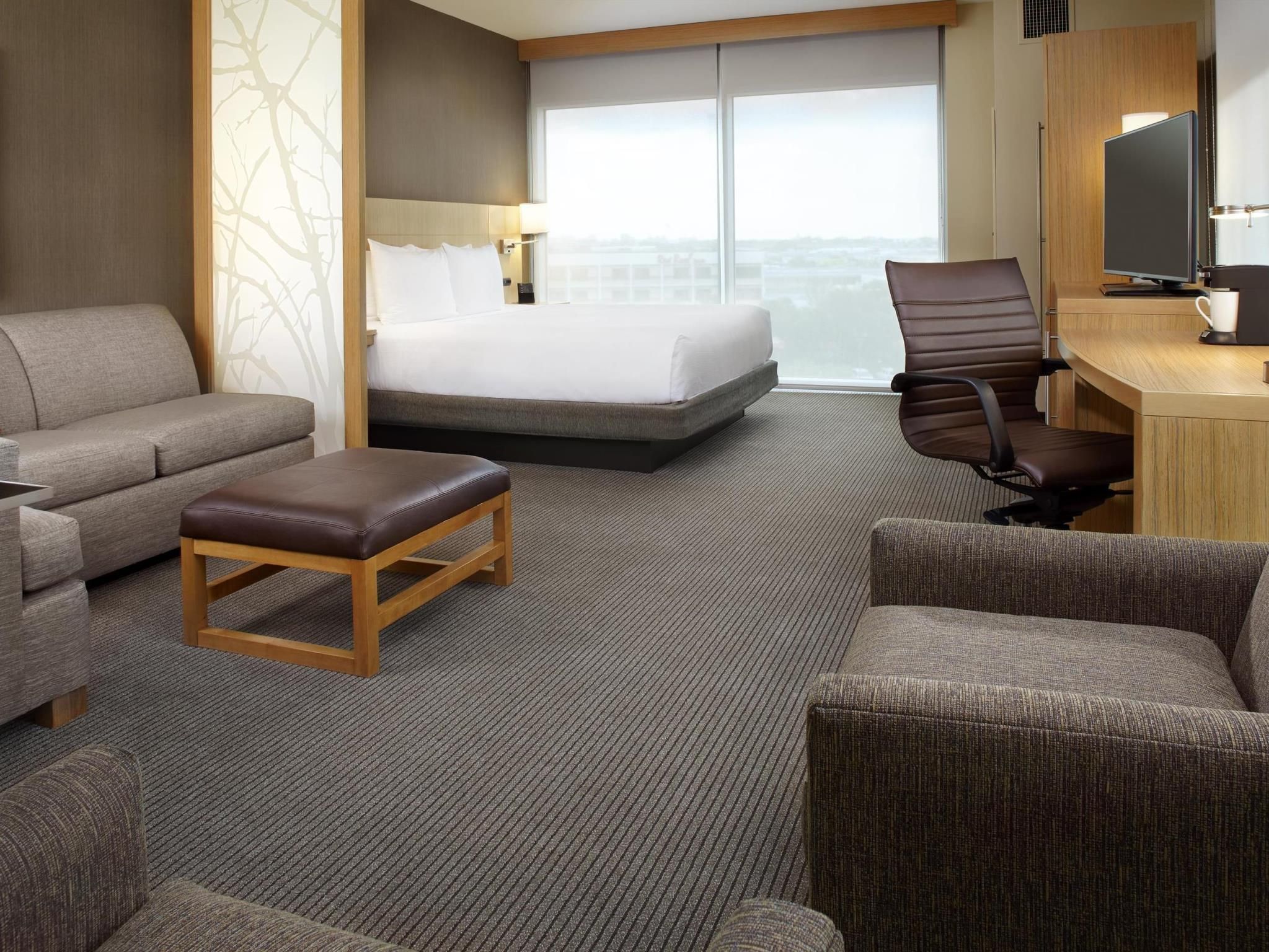 King Bed (with Sofa Bed)