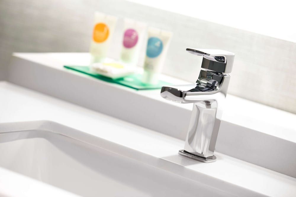 Hyatt Place Miami Airport-East Room, 1 King Bed 4