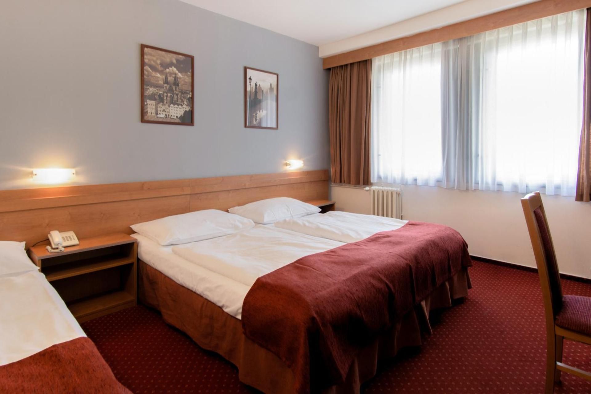 undefined Hotel Globus 6