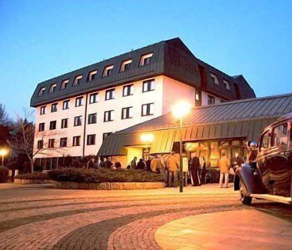 undefined Hotel Globus 2