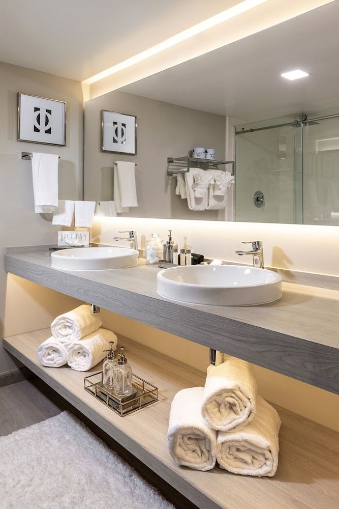 undefined Palazzo Lakeside Hotel 10