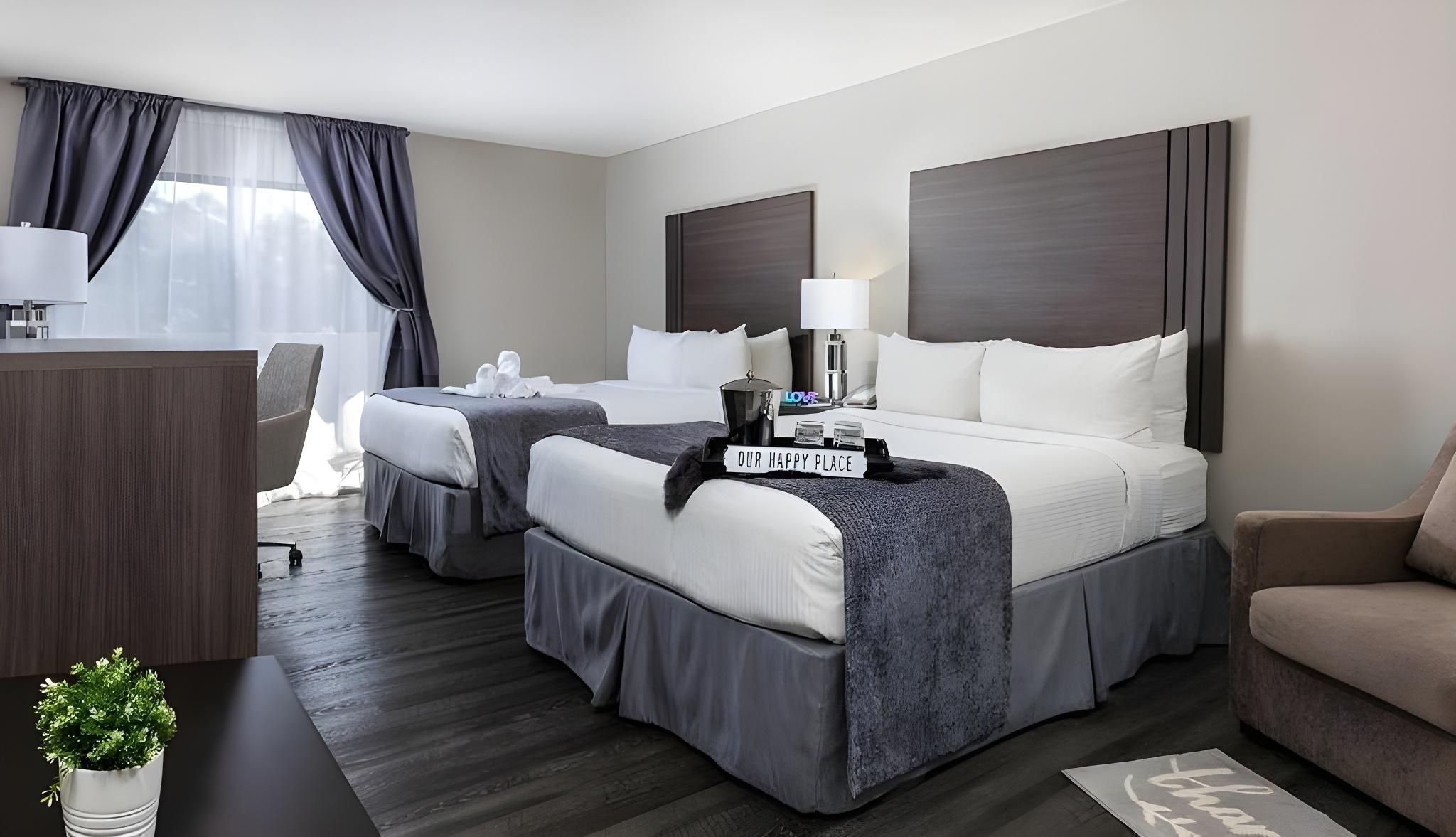 undefined Palazzo Lakeside Hotel 5