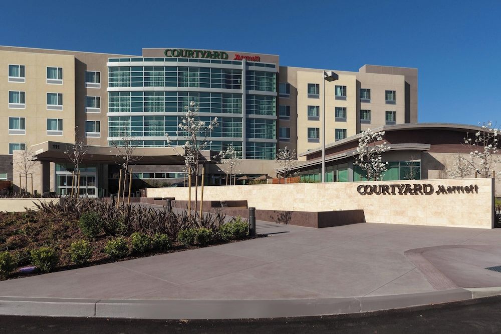 undefined Courtyard by Marriott San Jose North/Silicon Valley 3