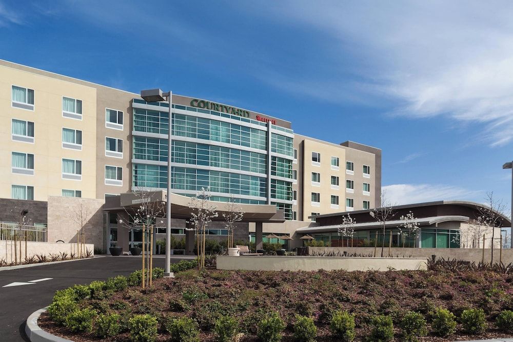 undefined Courtyard by Marriott San Jose North/Silicon Valley 7