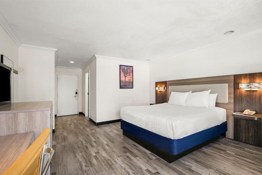 Americas Best Value Inn & Suites Joshua Tree National Park Room, 1 King Bed, Accessible, Non Smoking 2