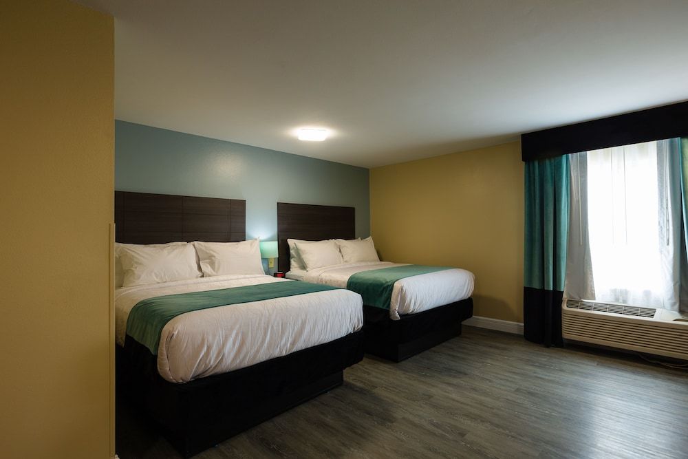 Room, 2 Queen Beds, Non Smoking