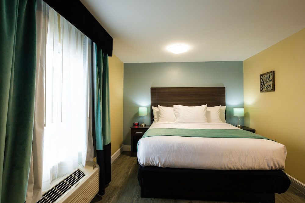 Suite, 2 Rooms, Non Smoking, 2 Bathrooms