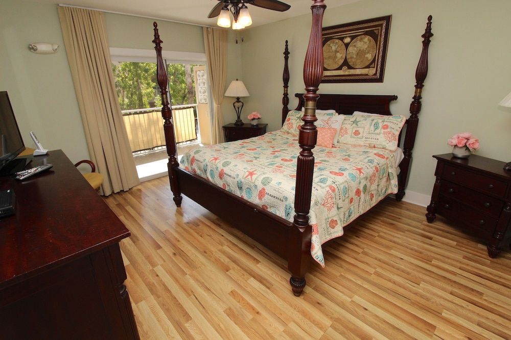 Deluxe Condo, 2 Bedrooms
