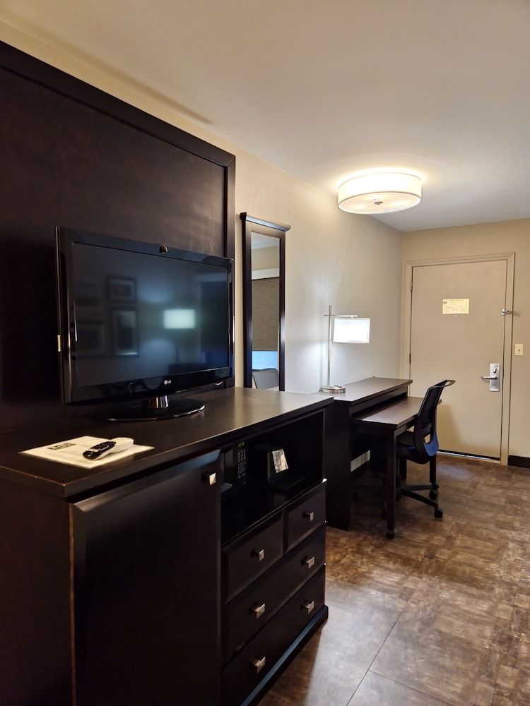 Kelly Inn Billings Montana Standard Room, 1 King Bed (First Floor 1 King Bed) 7