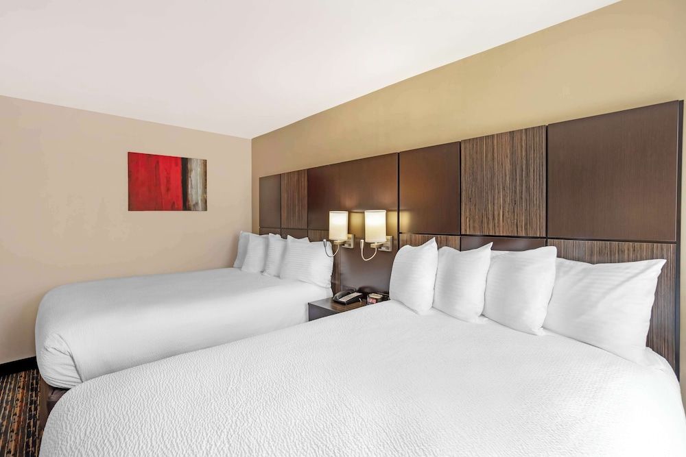 Standard Room, 2 Queen Beds, Non Smoking, Refrigerator