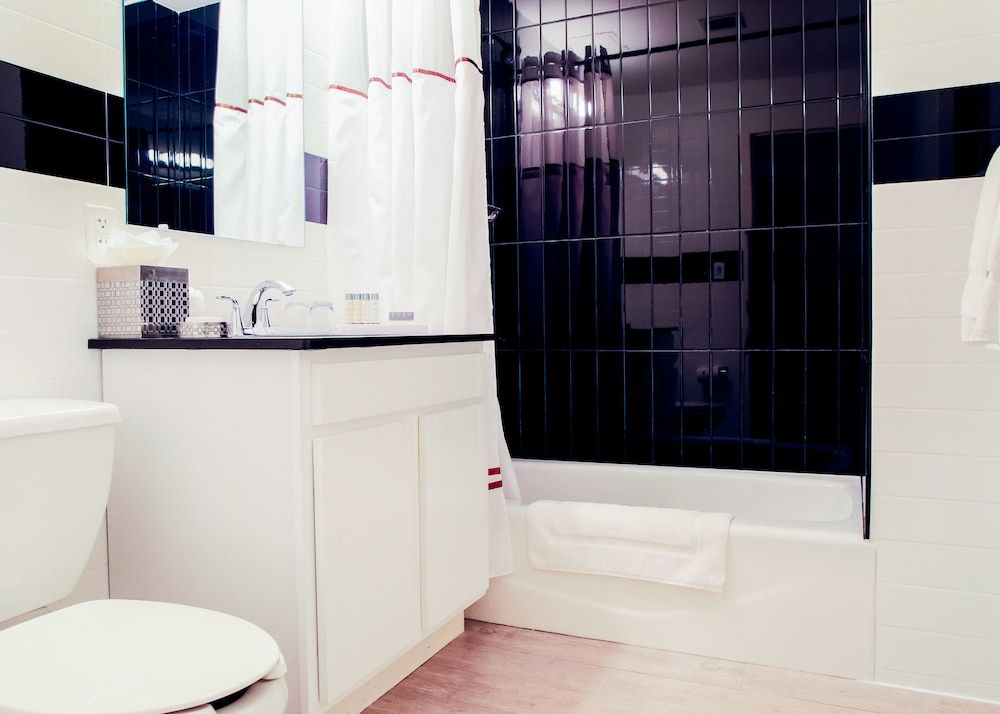 The Lex NYC Standard Room, 1 Queen Bed, Accessible 16