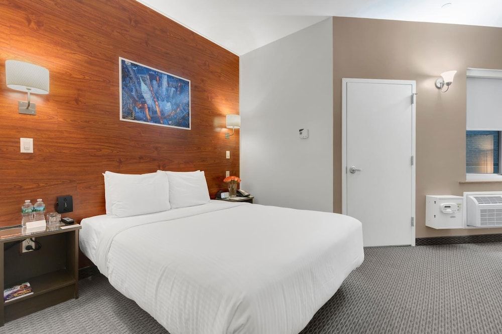 undefined The Lex NYC 6