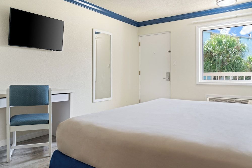 undefined Orlando International Drive North Hotel 4