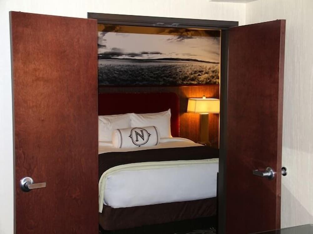 Northern Hotel Classic Suite, 1 King Bed 2