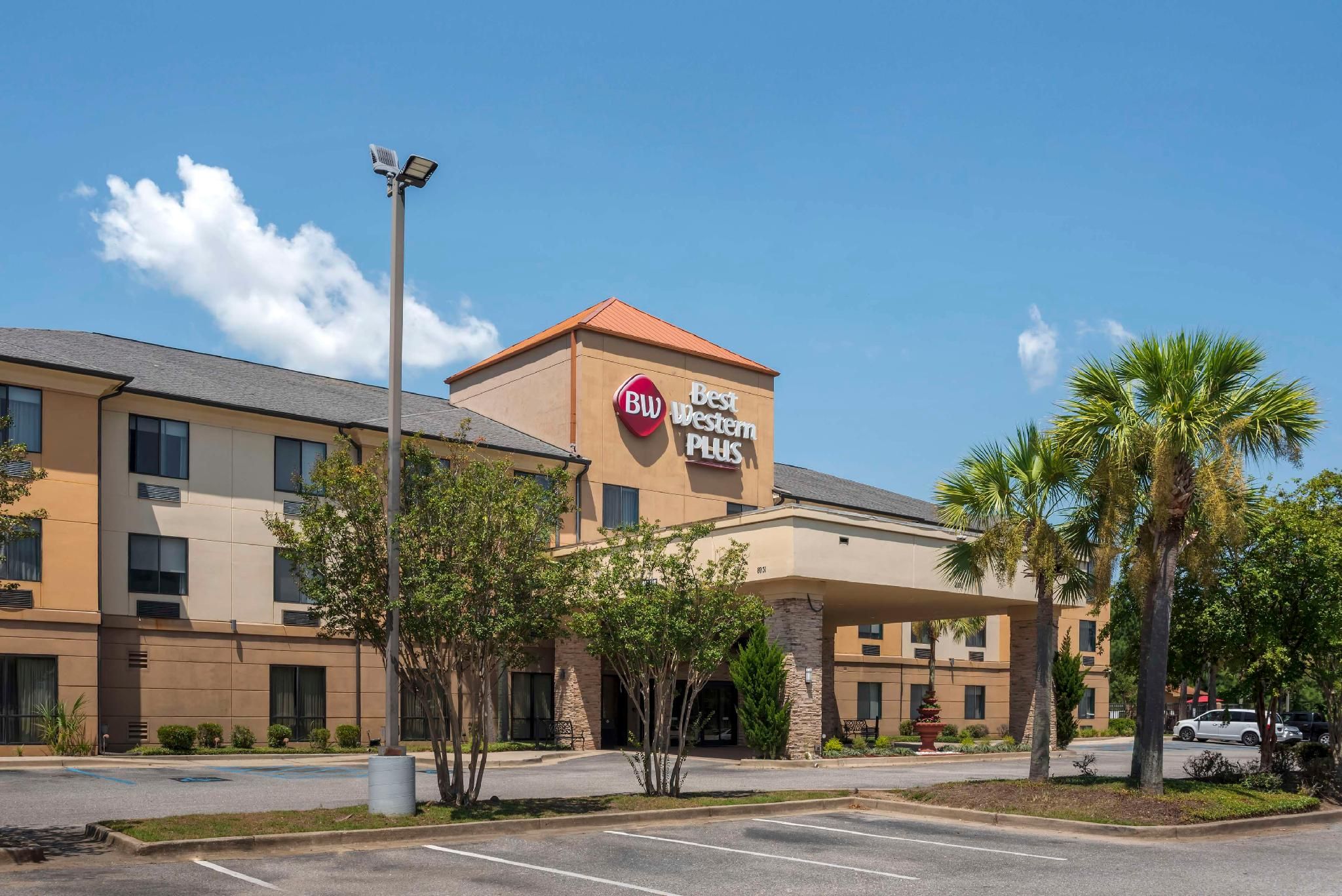Best Western Plus Daphne Inn & Suites