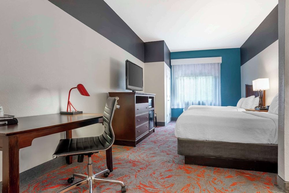 Best Western Plus Daphne Inn & Suites Suite, 2 Queen Beds, Accessible, Bathtub (with Single Sofabed)