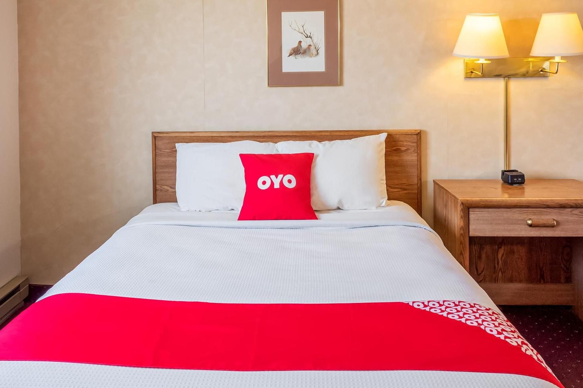 OYO Hotel Shelby MT Hwy 2 & I-15 Premium 2 Queen Bed 2