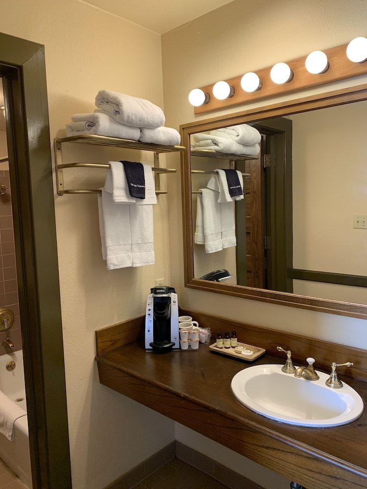 Stockyards Hotel Standard Room, 1 King Bed 8