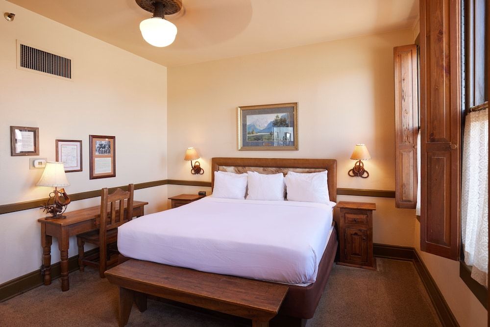 Stockyards Hotel Standard Room, 1 King Bed 5