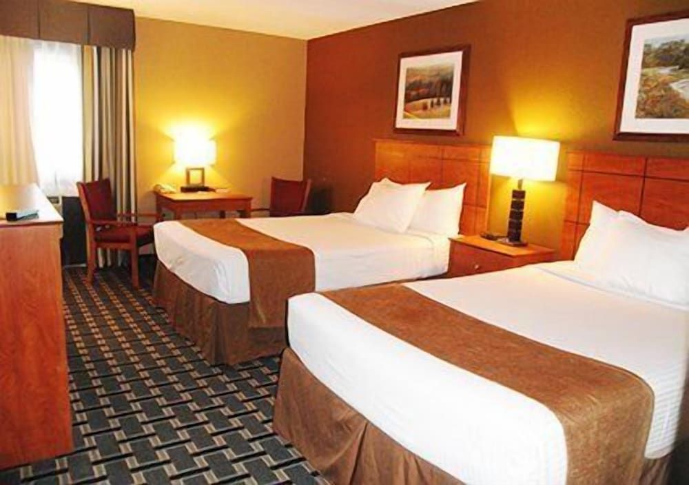 Quality Inn Thief River Falls Room, 1 Queen Bed, Accessible, Non Smoking 2