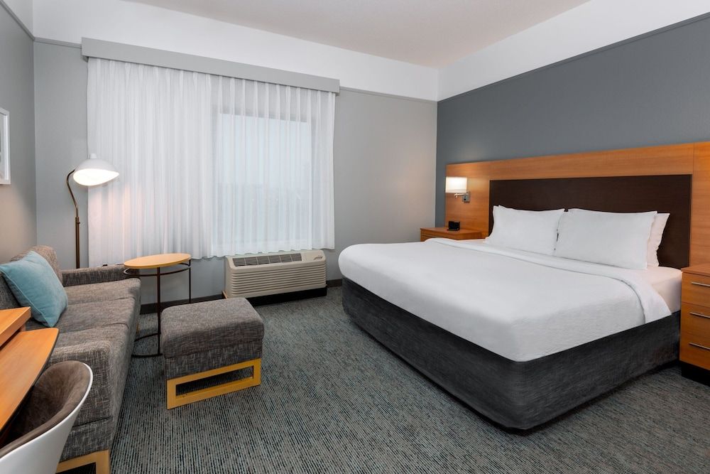 TownePlace Suites Buffalo Airport Studio Suite, 1 King Bed, Non Smoking (Hearing Accessible)