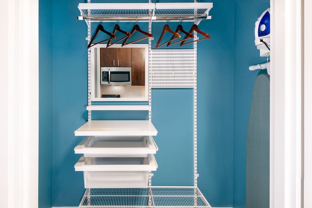 TownePlace Suites Buffalo Airport Studio Suite, 1 King Bed (Hearing Accessible) 2