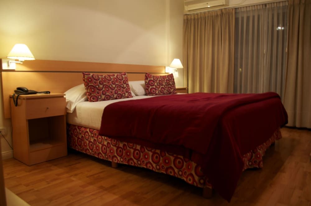 Apart San Diego Recoleta Quadruple Room