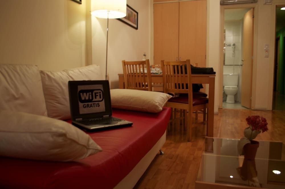 Apart San Diego Recoleta Quadruple Room 14
