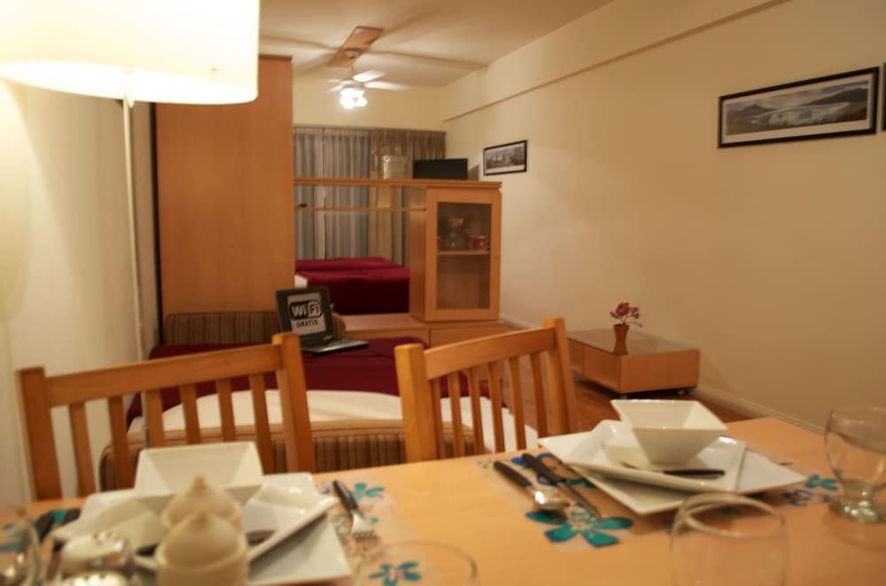 Room Service - Dining