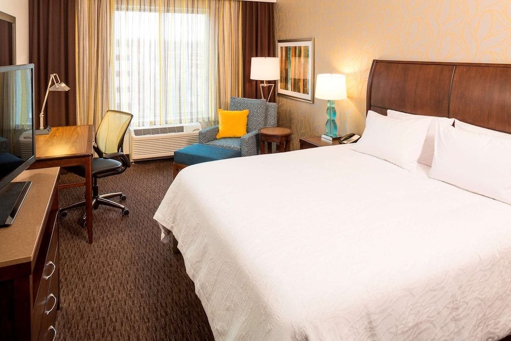 Standard Room, 1 King Bed
