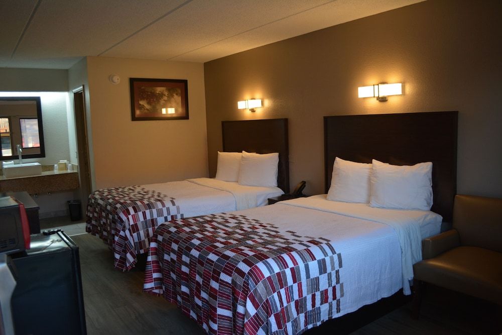 Deluxe Room, 2 Double Beds, Accessible, Non Smoking (Roll-In Shower)