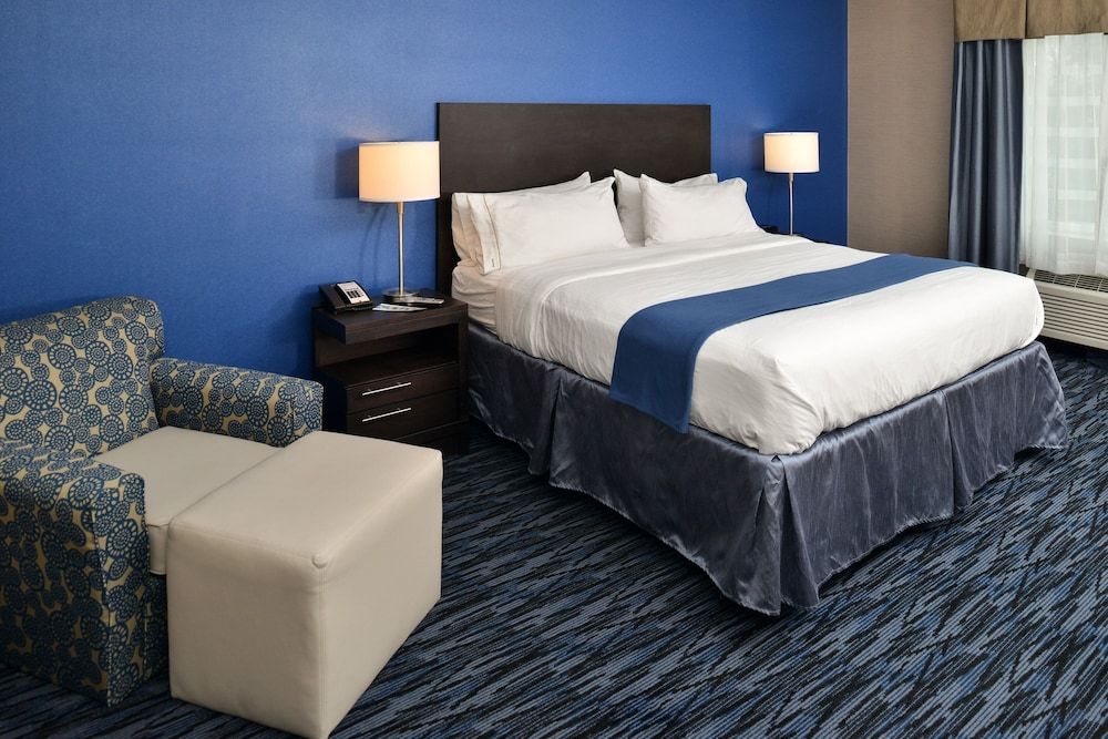 Standard Room, 1 King Bed, Accessible (Communications Accessible)