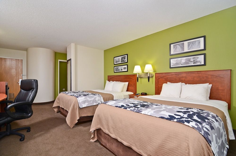 Standard Room, 2 Queen Beds, Non Smoking