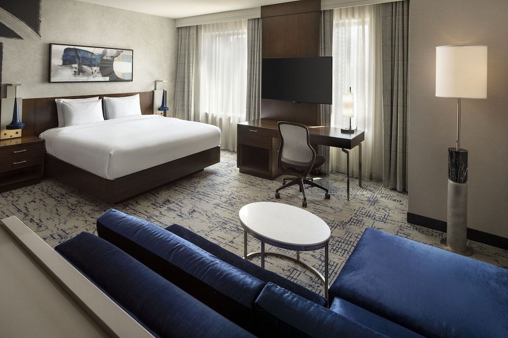 Residence Inn Los Angeles L.A. LIVE Studio, 1 King Bed (Mobility/Hearing Access, Roll-In Shwr)