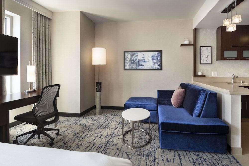 Residence Inn Los Angeles L.A. LIVE Studio, 1 King Bed (Mobility/Hearing Access, Roll-In Shwr) 6