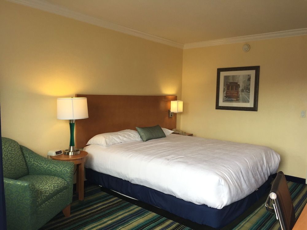 undefined Surf Motel 4