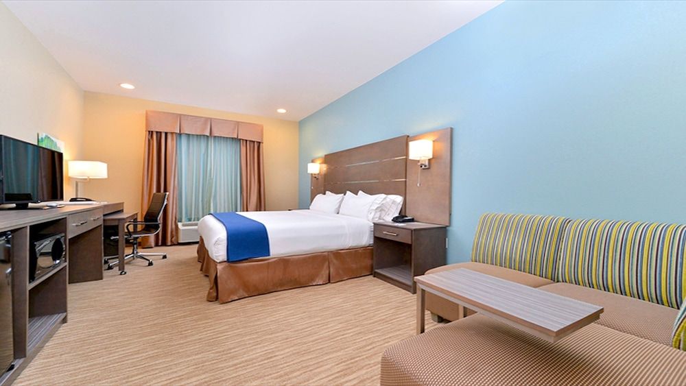 Standard Room, 1 King Bed