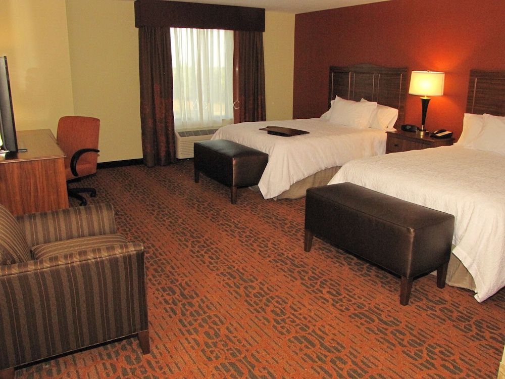 Room, 2 Queen Beds, Accessible, Non Smoking