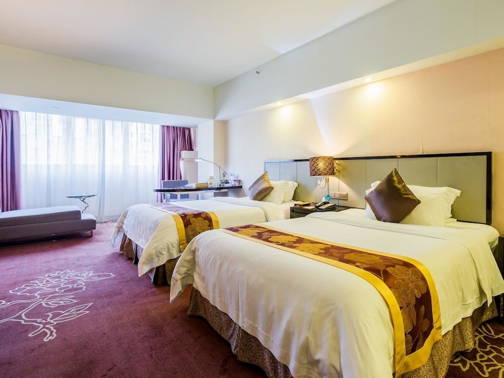 Clayton Hotel