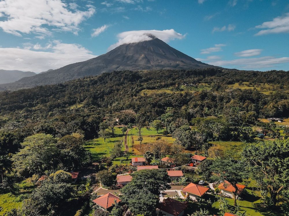 undefined Miradas Arenal Hotel & Hotsprings 2