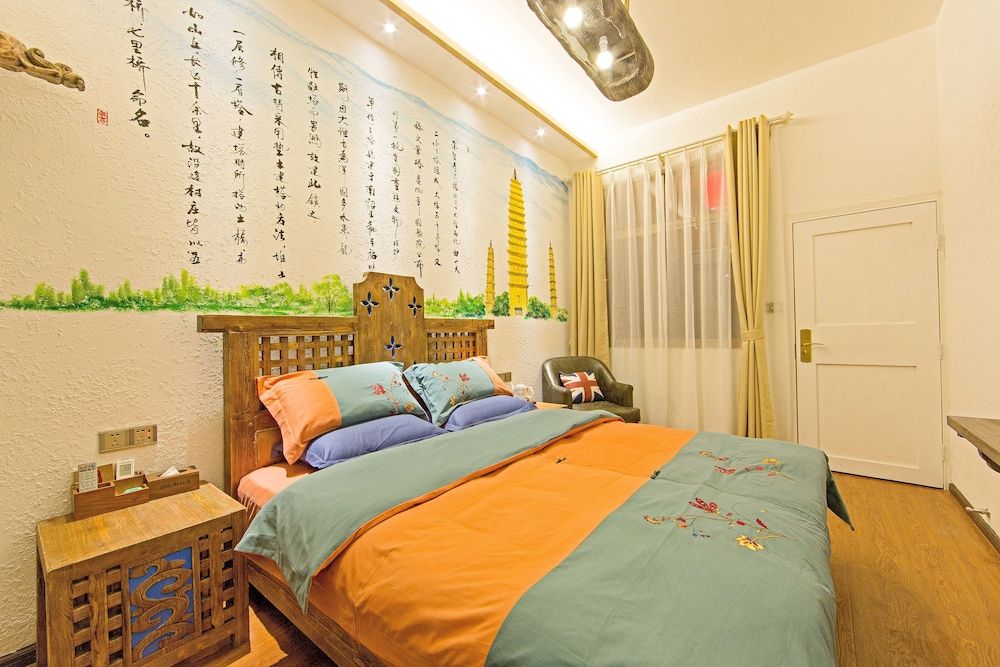 Basic Double Room, 1 King Bed