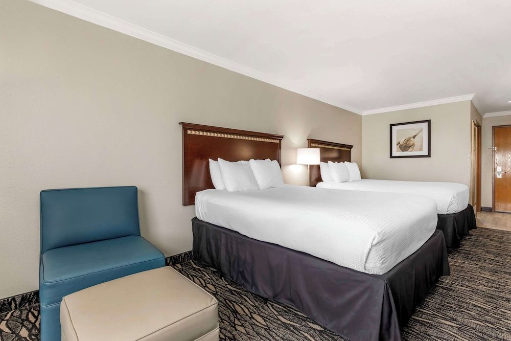 Standard Room, 2 Queen Beds, Non Smoking, Refrigerator & Microwave