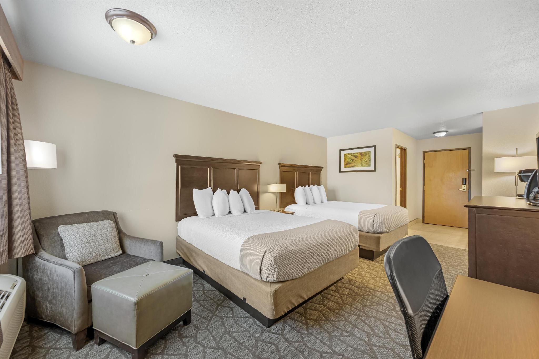 2 Queen Beds, Nonsmoking, Second Floor