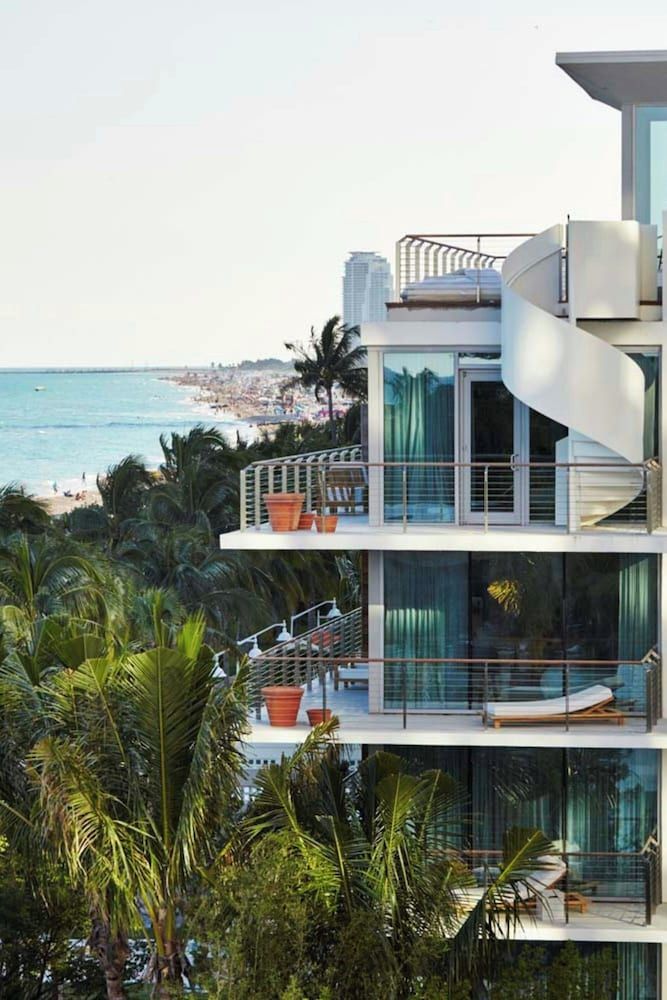 undefined The Miami Beach EDITION 4