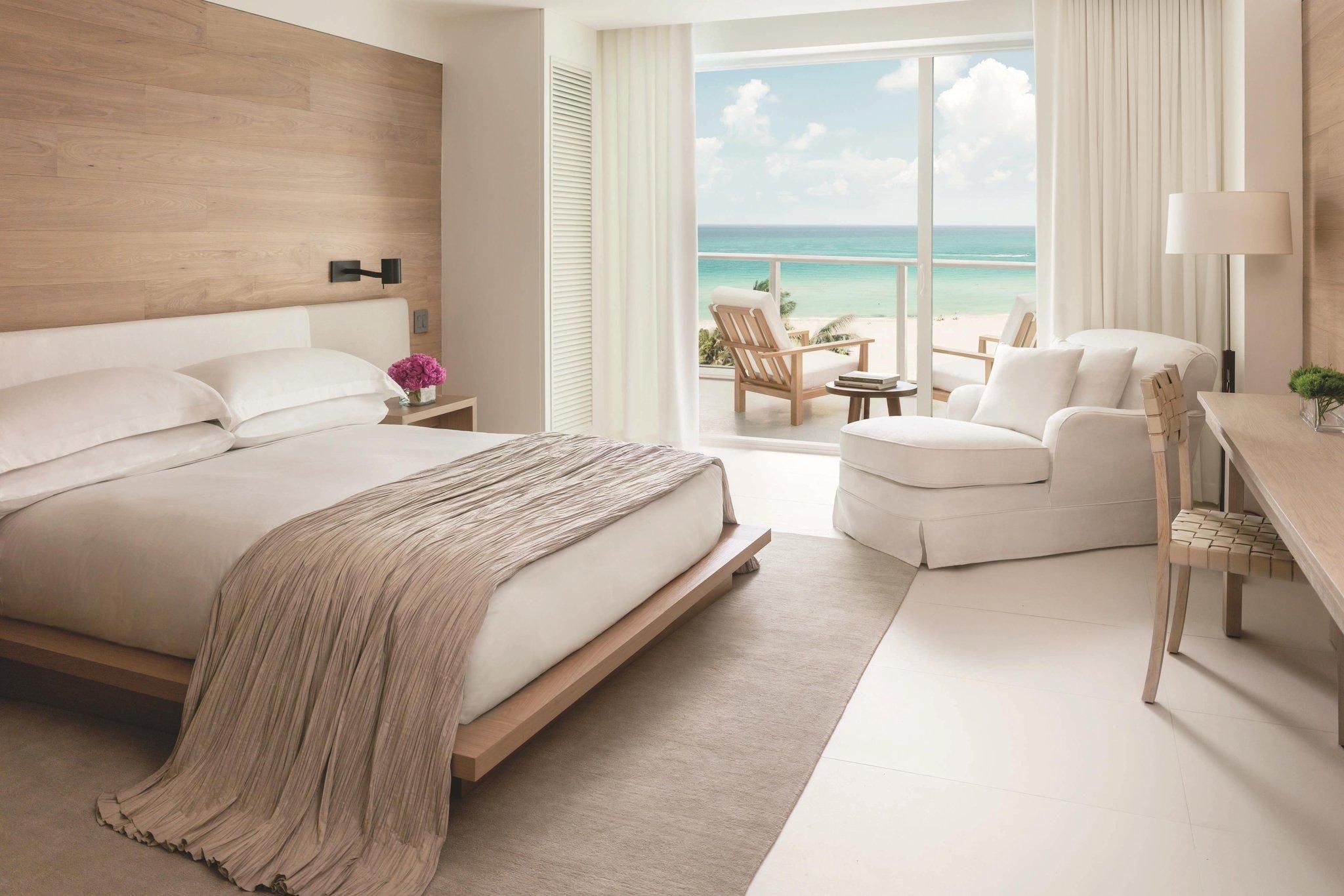 Oceanfront King, Guest room, 1 King, Oceanfront, Balcony