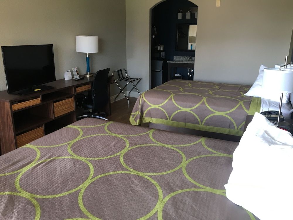Room, 2 Queen Beds, Non Smoking