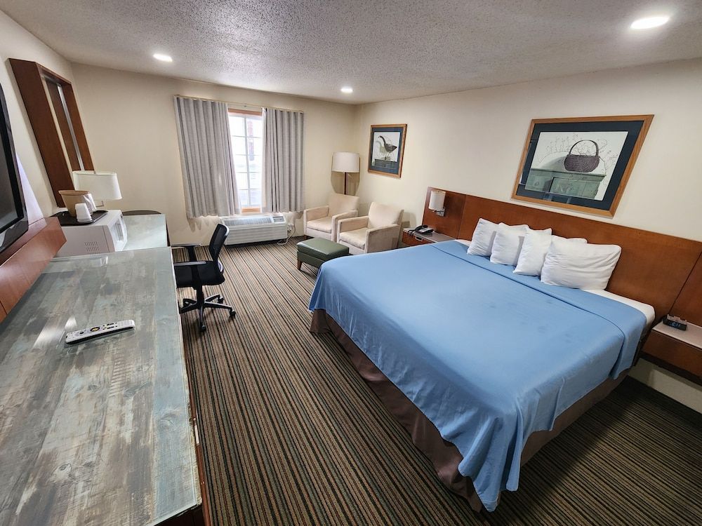 Windsor Place Inn Deluxe Room, 1 King Bed 2