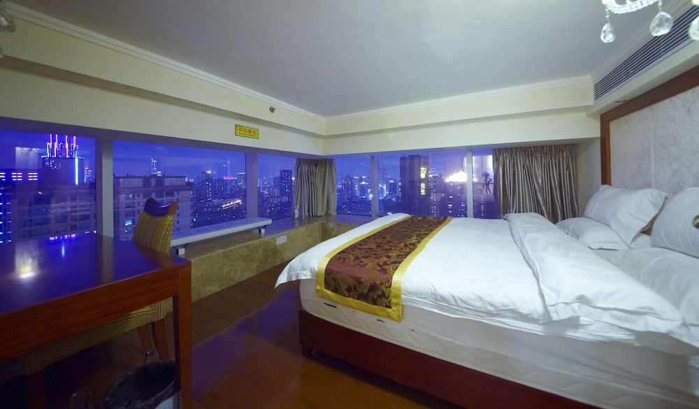 Luxury Suite, 3 Bedrooms