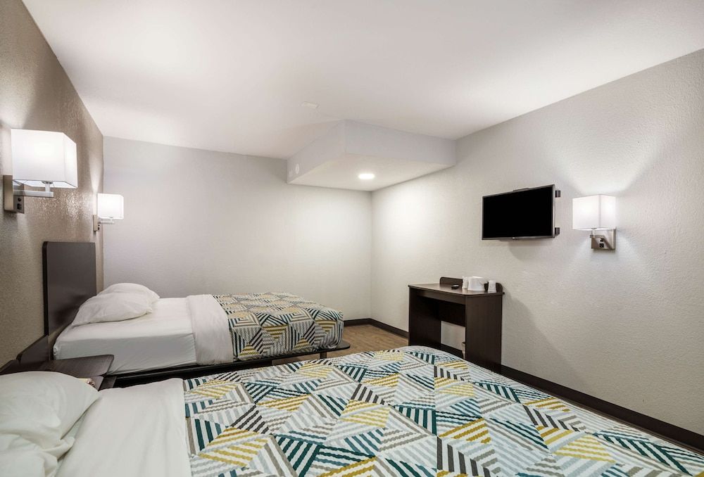 Motel 6 Sandston, VA - Richmond, Va Deluxe Room, 2 Queen Beds, Accessible, Non Smoking 5