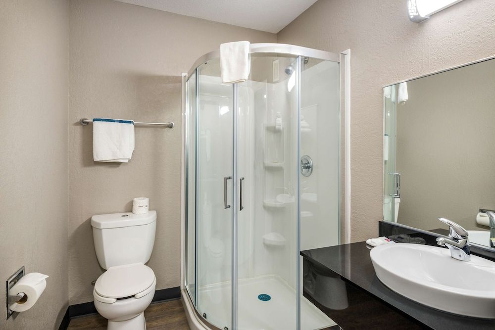 Motel 6 Sandston, VA - Richmond, Va Deluxe Room, 2 Queen Beds, Accessible, Non Smoking 7